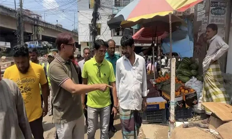Dumping Trash in Drains Will Trigger More Waterlogging: CCC Mayor
