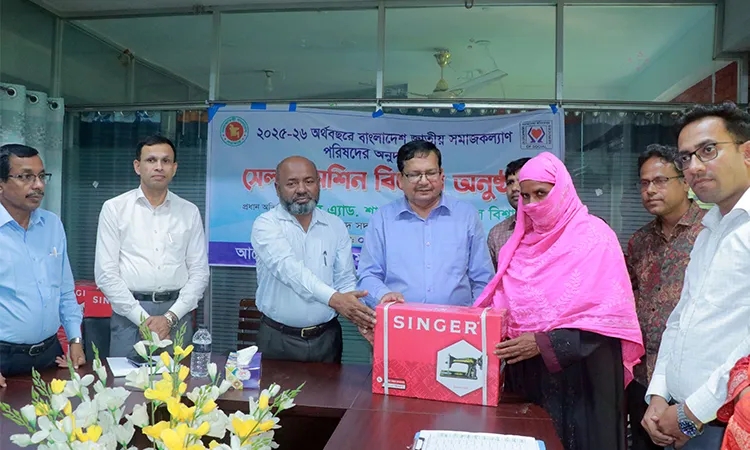Sewing machines distributed among 162 women in Pabna