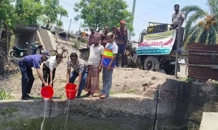 Illegal Parsha Fish Fry Seized and Released in Paikgachha