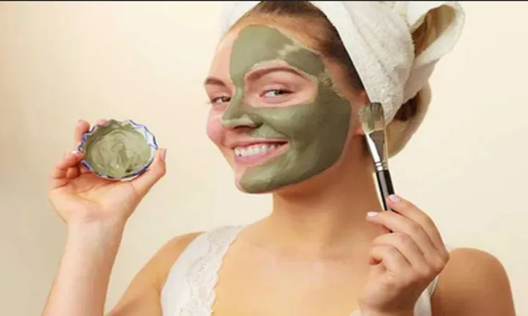 3 Natural Herbs to Soothe Sunburn and Skin Damage