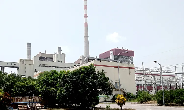 The Barapukuria Thermal Power Plant began operations.