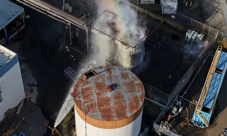 California Chemical Leak: 40,000 Flee Over Explosion Risk