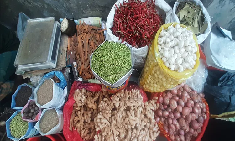 Spice market unstable in Paikgachha ahead of Eid-ul-Azha