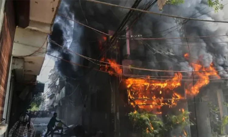 21 Killed Mostly Foreigners in Massive Delhi Hotel Fire