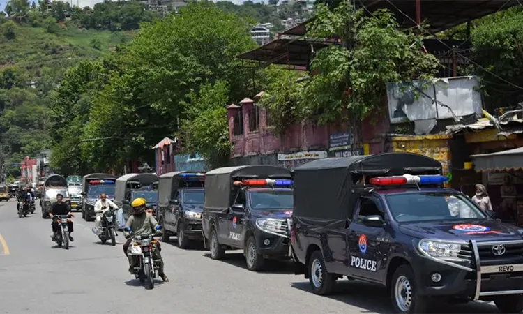 According to eyewitnesses, the situation quickly escalated when security forces moved in to disperse the rally. Photo: Collected