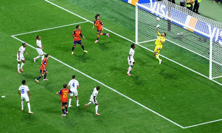 Cape Verde's Vozinha makes a save from Spain's Mikel Oyarzabal