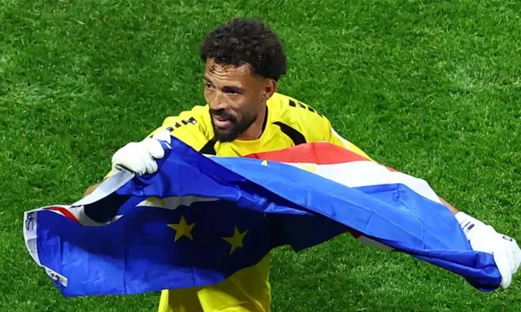 Cape Verde goalkeeper Vojinha. Photo: Collected