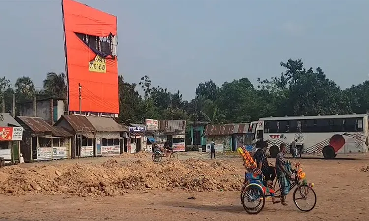 Jhalakathi Bus Stand: Passengers Suffer, Demand Renovation