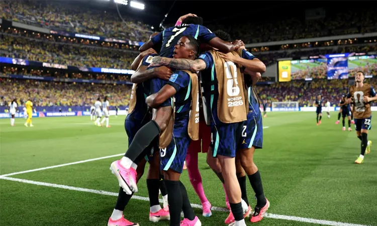 Brazil Defeat Haiti 3-0 to Go Top of World Cup Group C