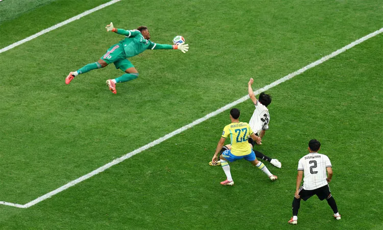 Gabriel Martinelli scores their second goal.