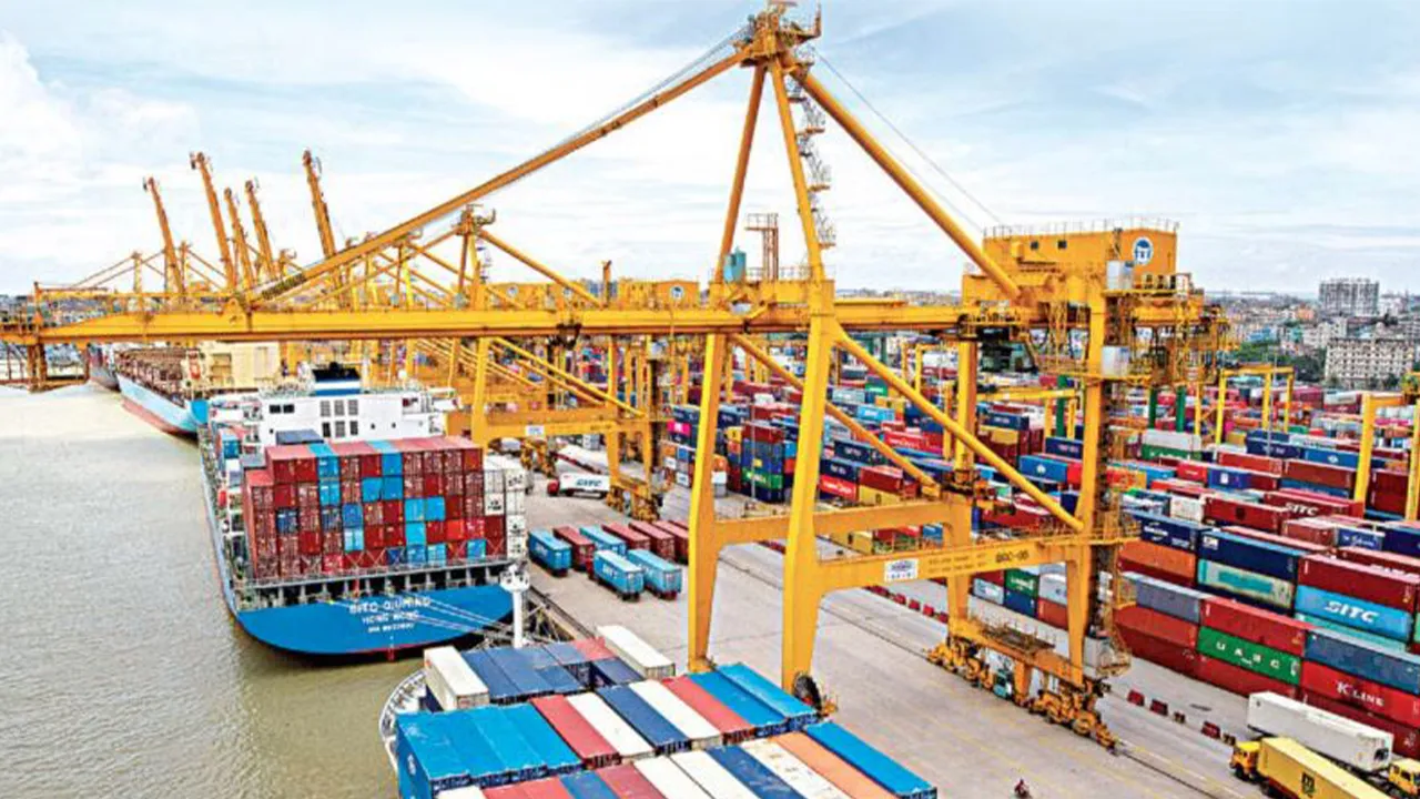 Chittagong Port Sets New Records in Cargo and Container Handling