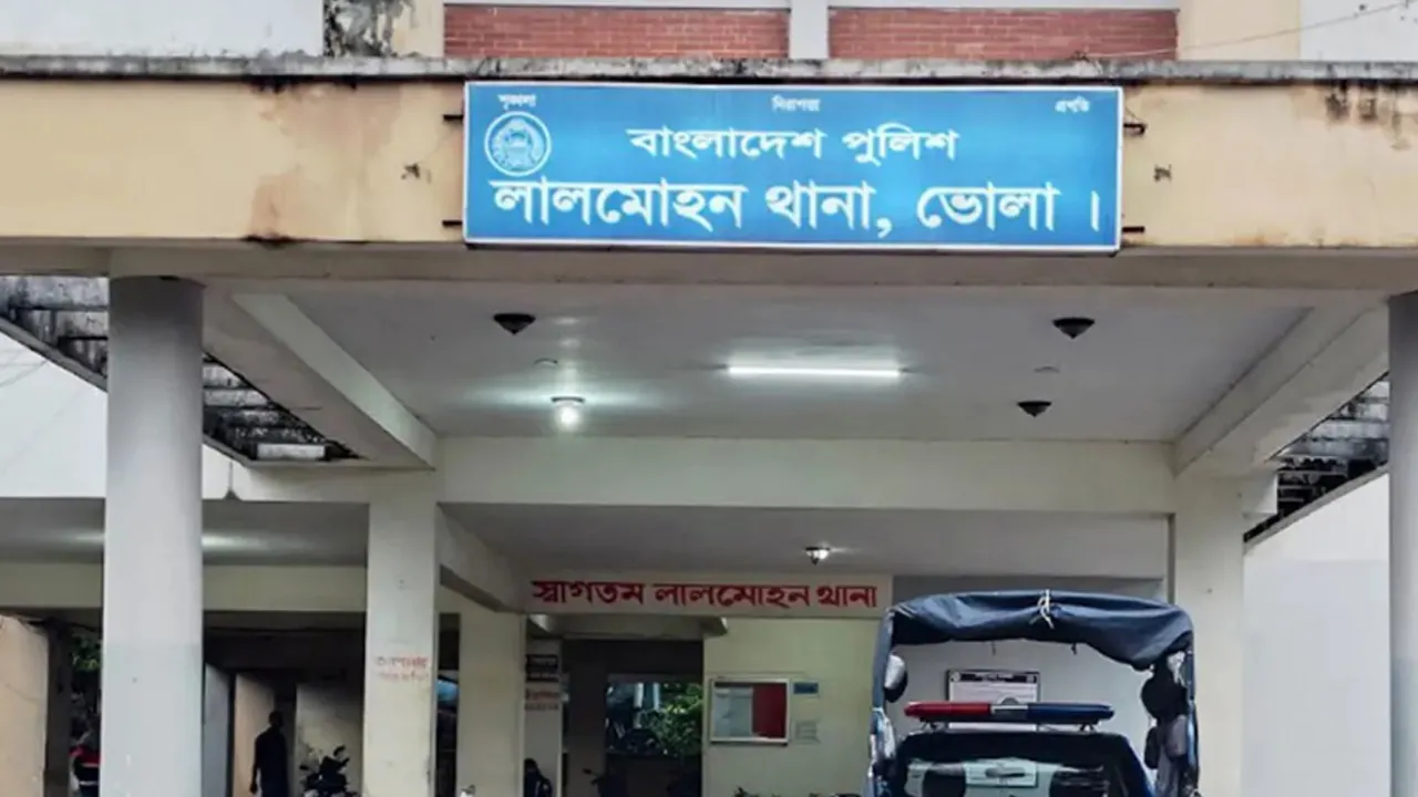Student Hacked to Death in Lalmohan, Bhola; 2 Injured