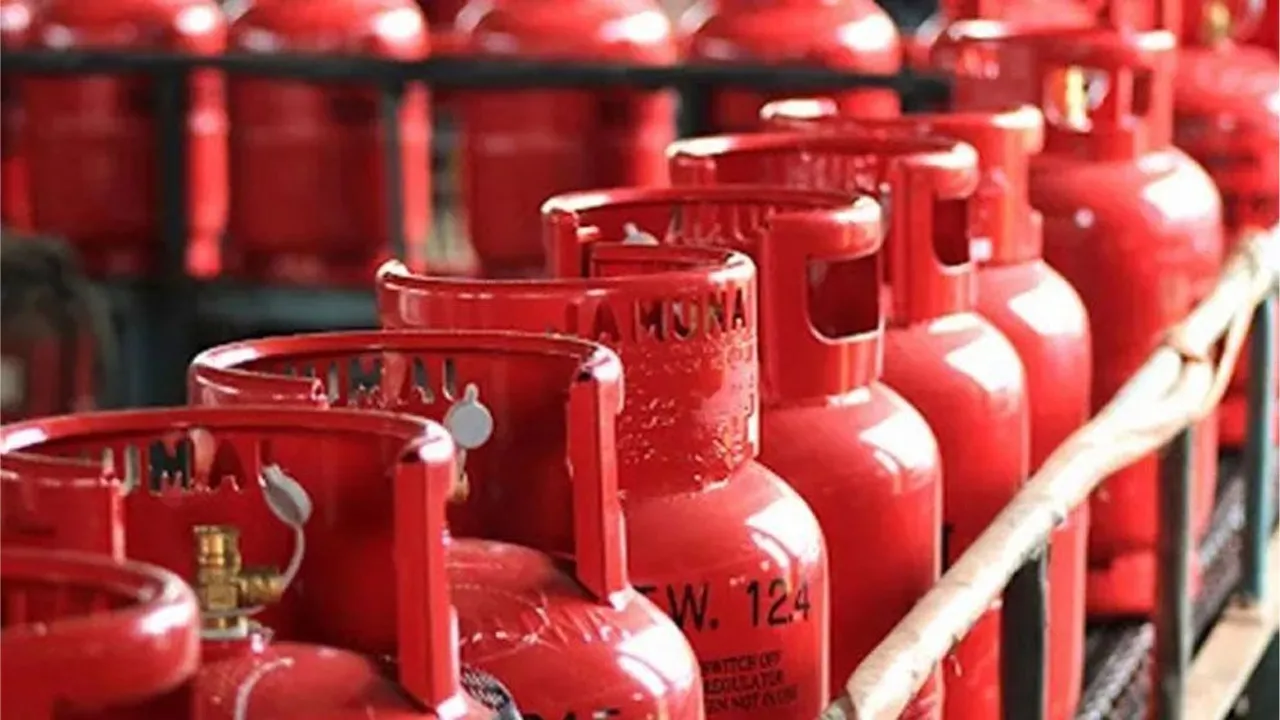 BERC Cuts 12-kg LPG Cylinder Price to Tk 1,528 for July