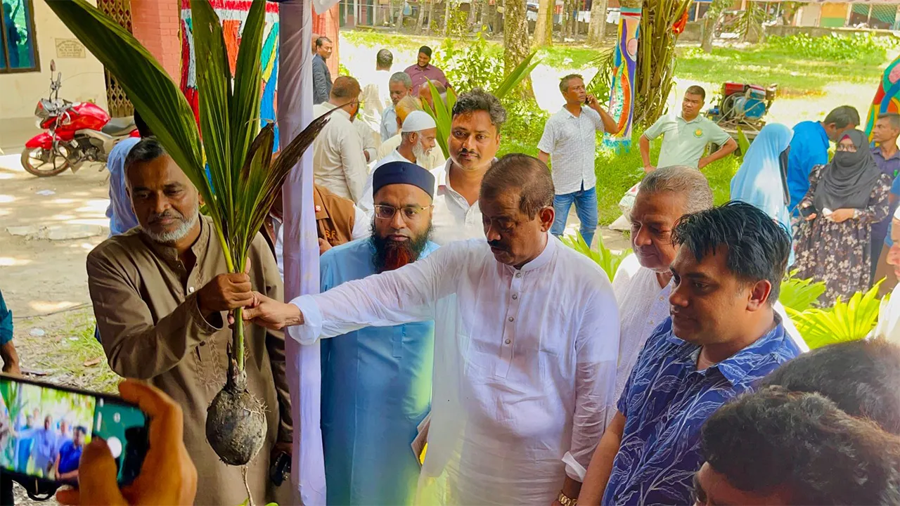 7,000 Farmers Get Free Agri-Incentives in Raipur