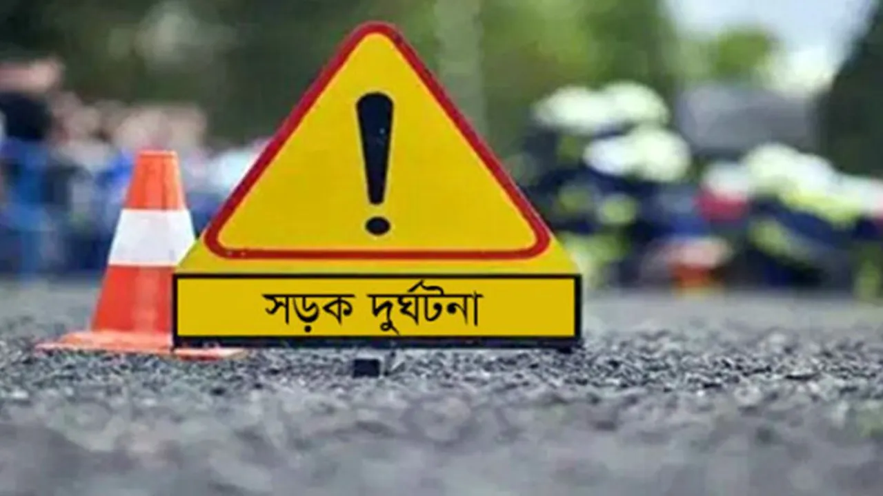 Schoolboy Killed in Pabna Bus Crash at Chetana More