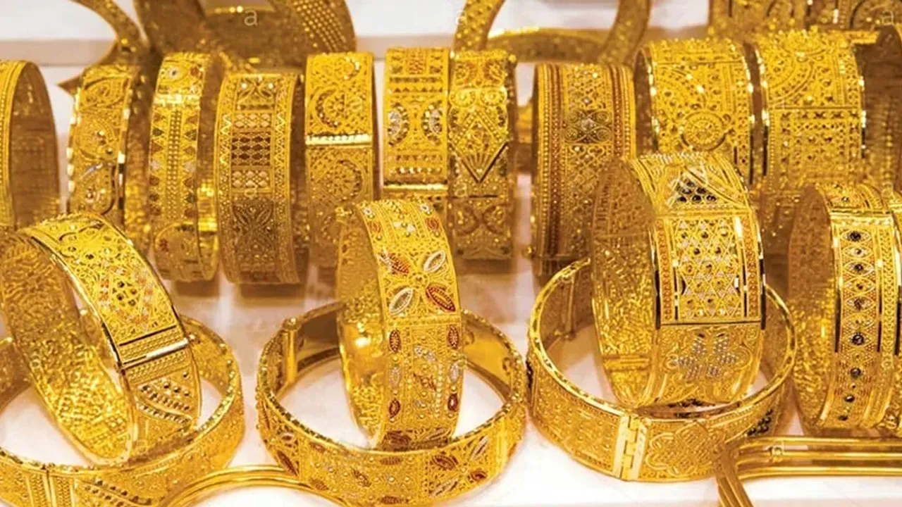BAJUS Cuts Gold Prices in Bangladesh by Tk 3,266 per Bhori