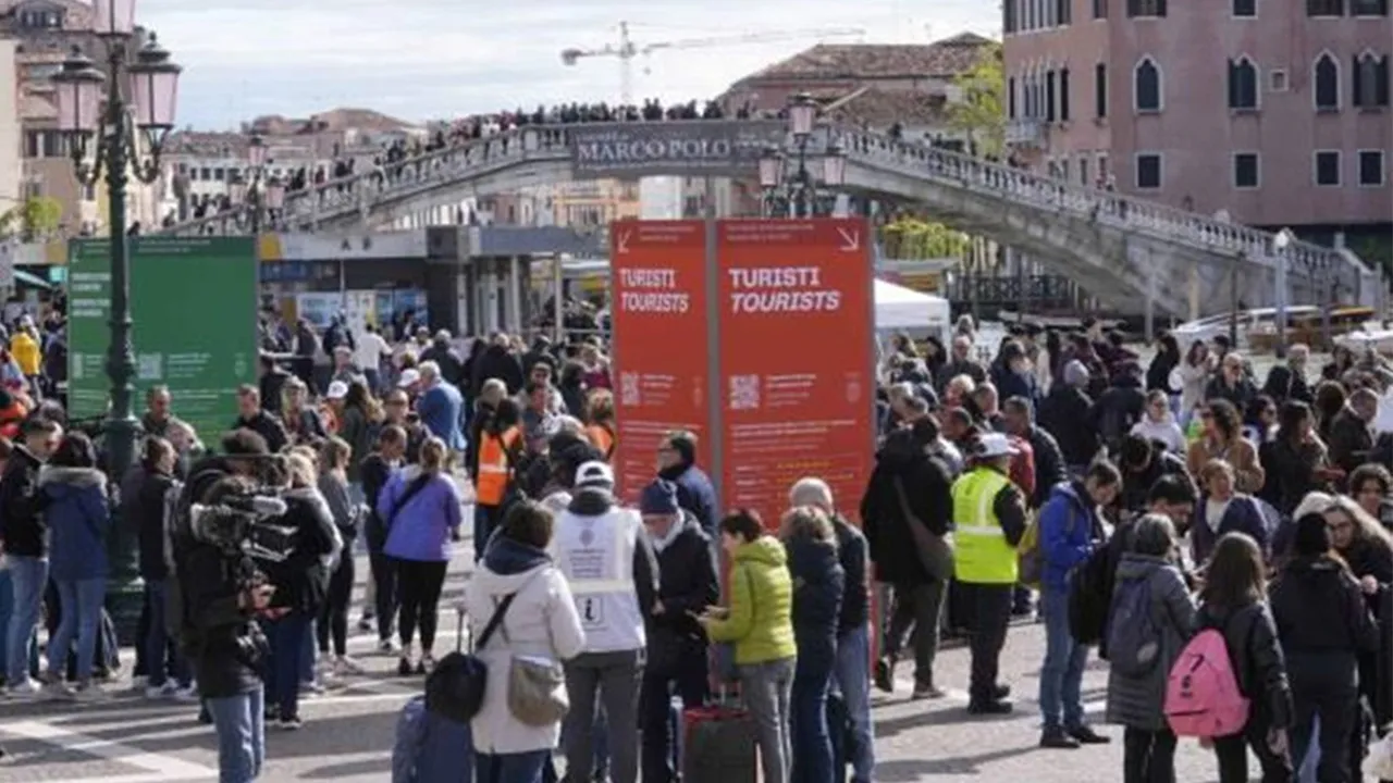 Venice Proposes €50 Dynamic Tourist Fee to Curb Overcrowding