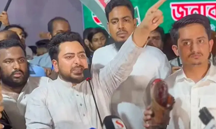 The injured were identified as Md Shahin Khandakar (30), Md Jasim (26), and Md Shahadat Hossain (40).