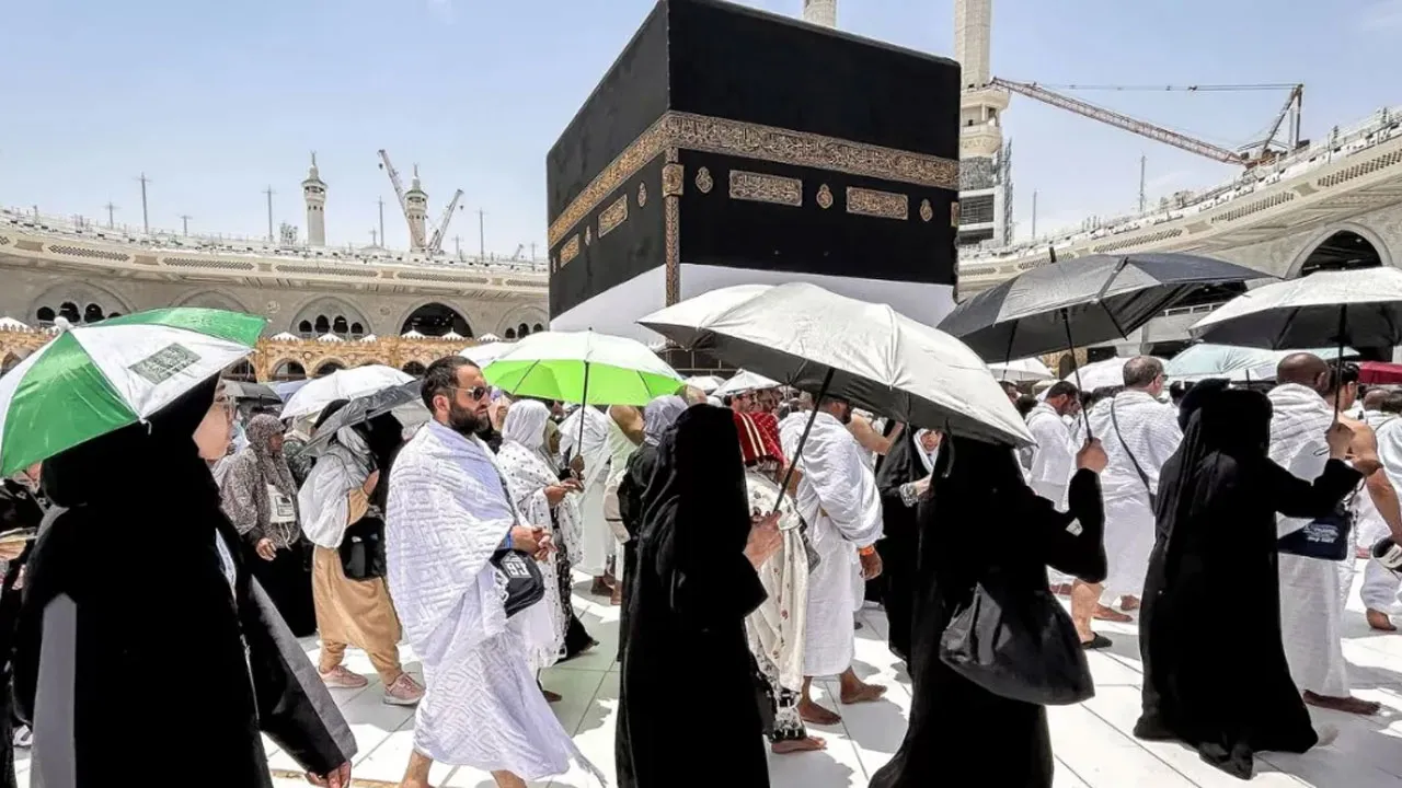 Extreme Weather Warning Issued for Mecca and Medina