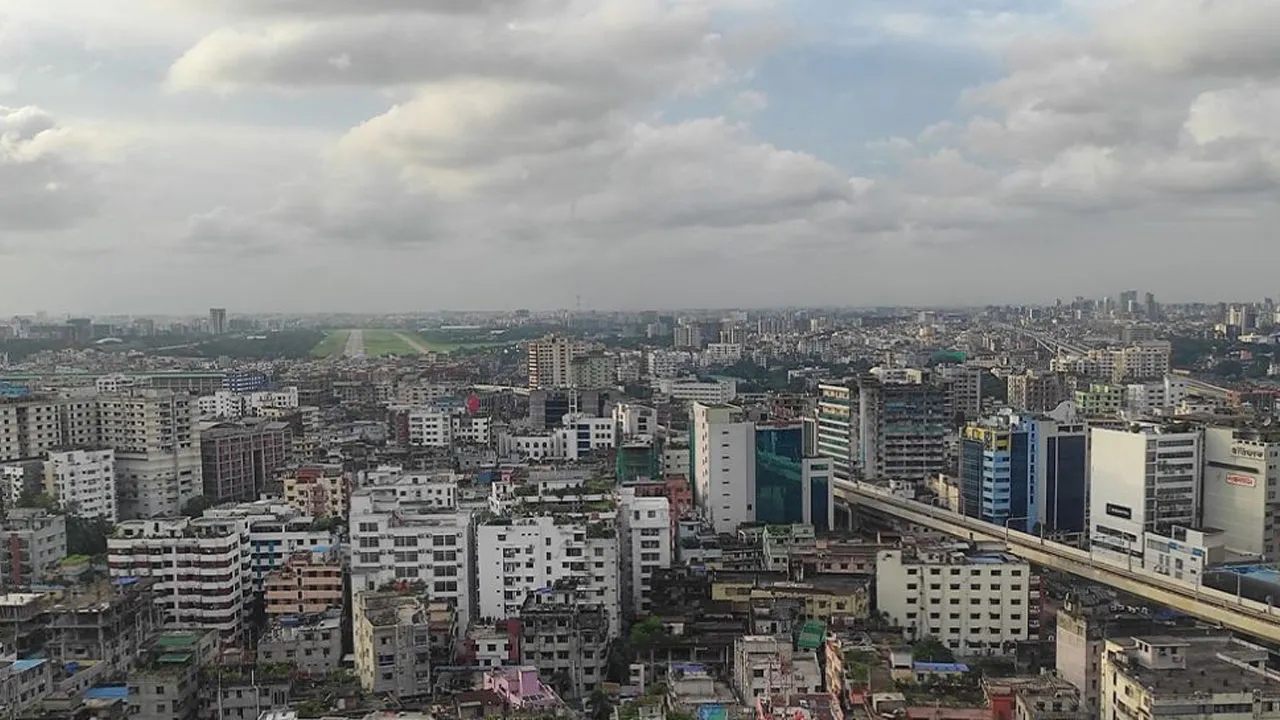 Dhaka Air Quality Remains Moderate Amid Rainfall
