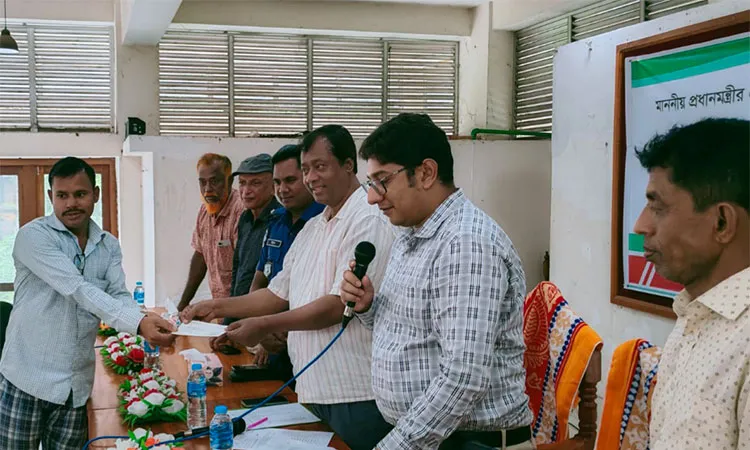 Narail-1 Member of Parliament (MP) Biswas Jahangir Alam attended the event as the chief guest.