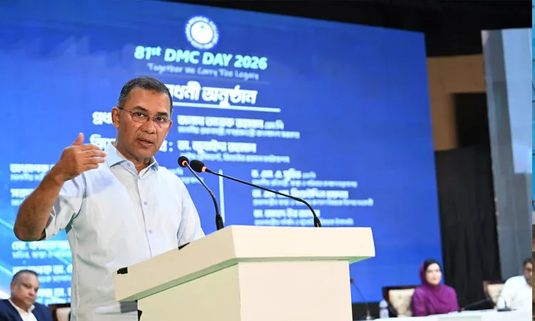 Prime Minister Tarique Rahman inaugurated the programme by releasing balloons and pigeons at 10:00 am on the DMC campus. Photo : PMO