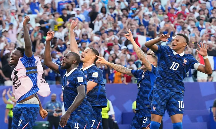 France players celebrate their team’s victory at the World Cup: Photo collected