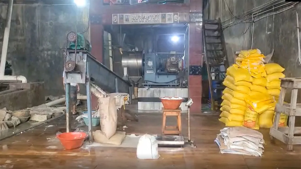 Jhalakathi Salt Industry Faces Collapse Amid Crises