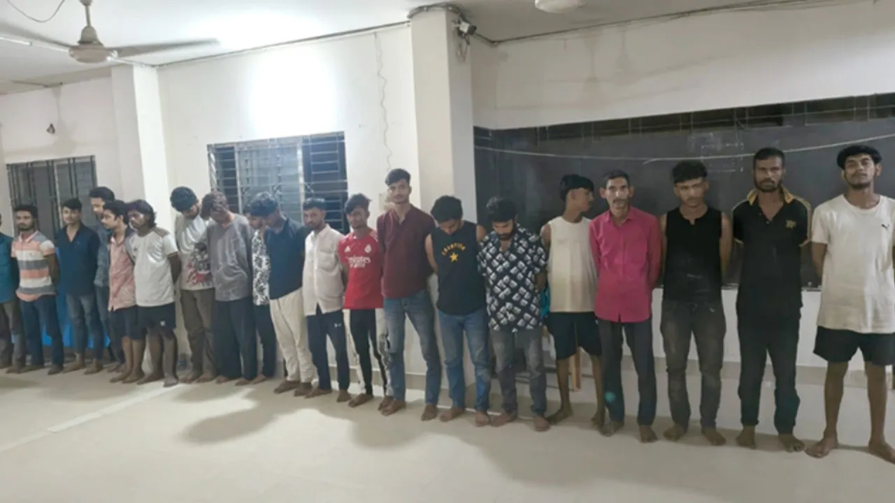 Arrest 20 in Tongi Drug Raid, Use Sound Grenades