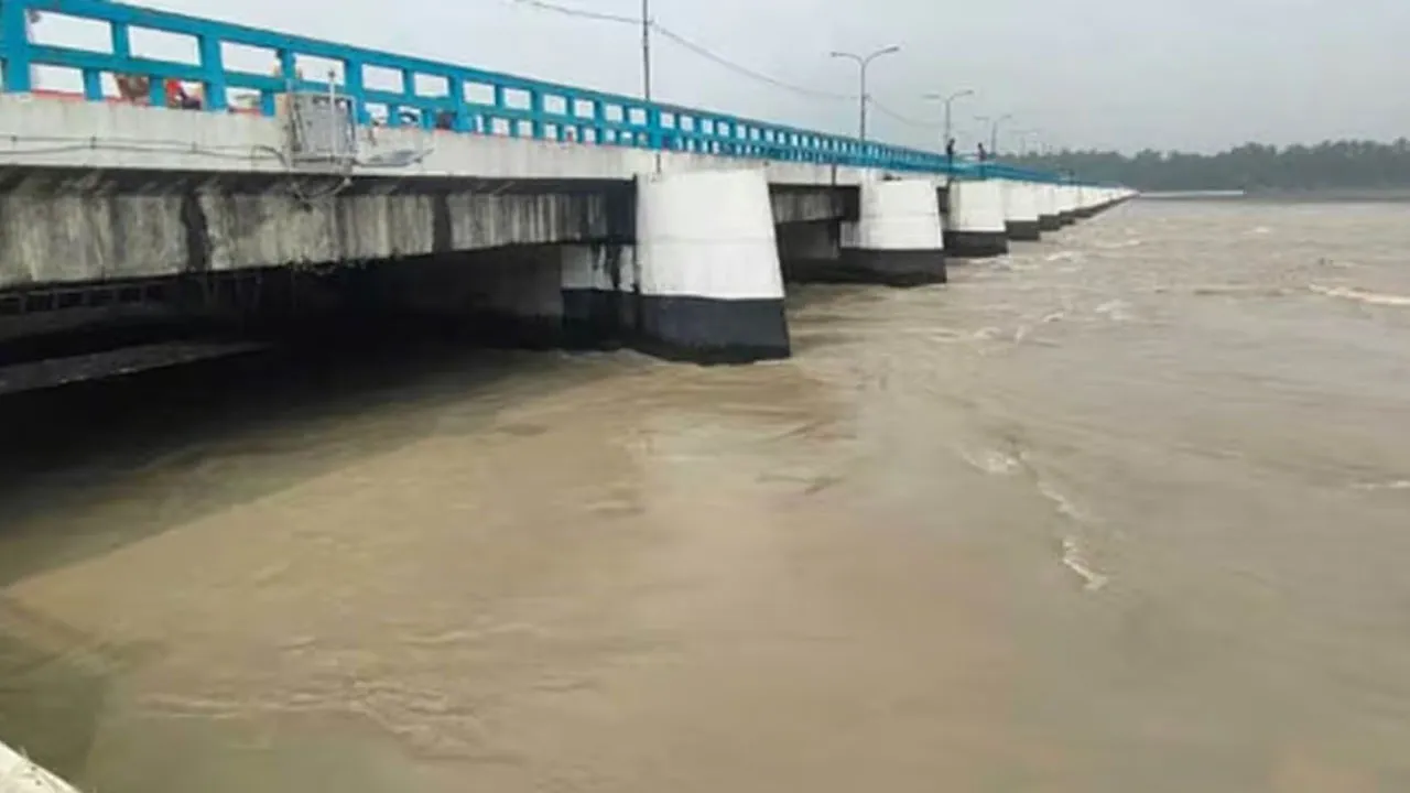 Teesta Water Level Drops Below Danger Mark in Nilphamari