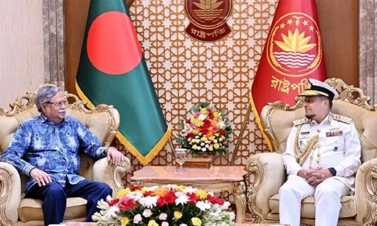 hief of Naval Staff Admiral M Nazmul Hassan pays a farewell courtesy call on President Mohammed Shahabuddin at Bangabhaban in Dhaka
