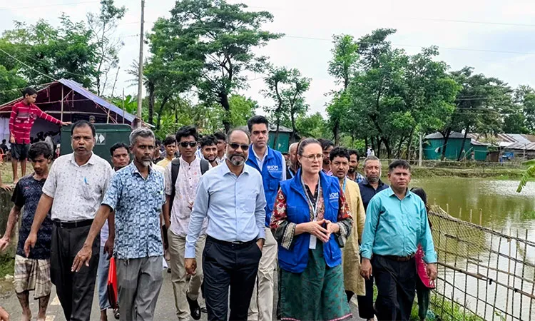 UN Agency IOM Visits Flood-Hit Banshkhali to Distribute Relief
