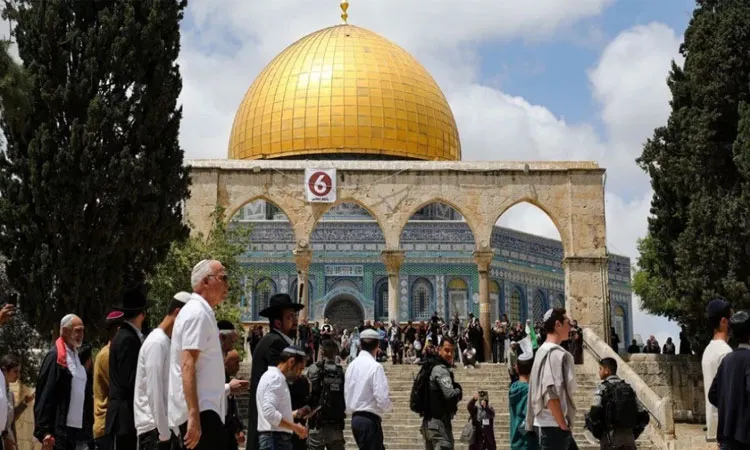 Over 1,300 Israelis Enter Al-Aqsa Mosque Amid Restrictions