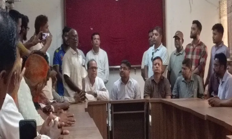 Local BNP Leaders Greet New Lohagara UNO in Narail