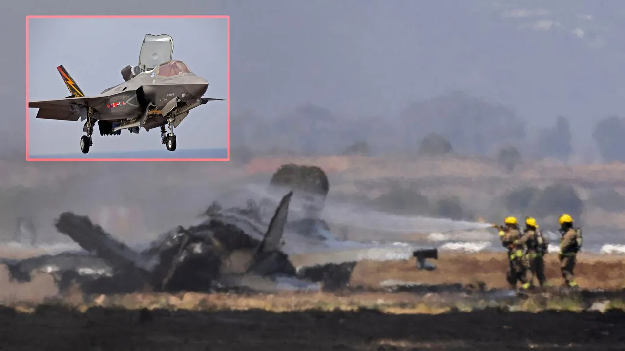 Advanced F-35 Fighter Jet Crashes in California
