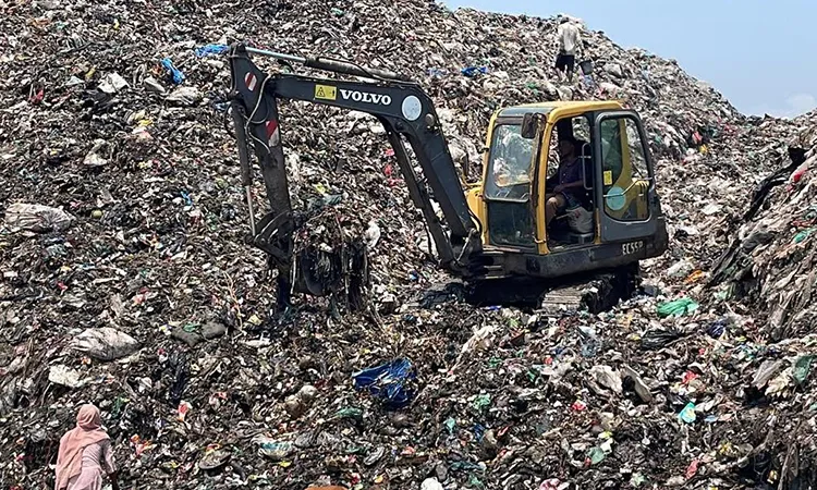 Toxic Waste Dump Threatens Cox's Bazar Environment