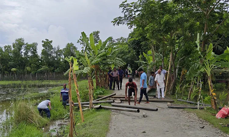 The anti-dredging drive was lead by Raipur Upazila Executive Officer (UNO) and Executive Magistrate Mehedi Hasan Kausar.