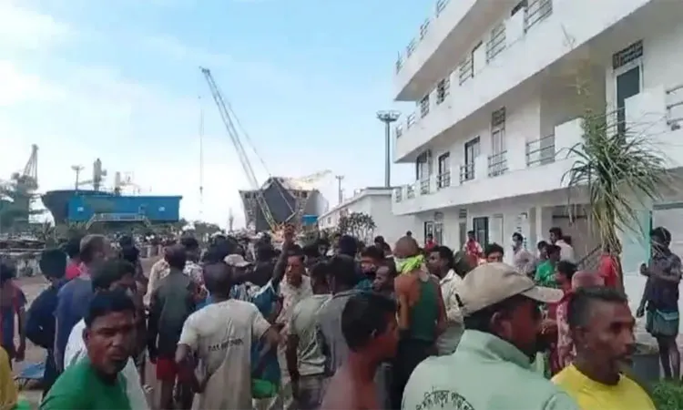 The fatal incident occurred at the Ferdous Steel Ship Recycling Industries in the Bhatiari area.