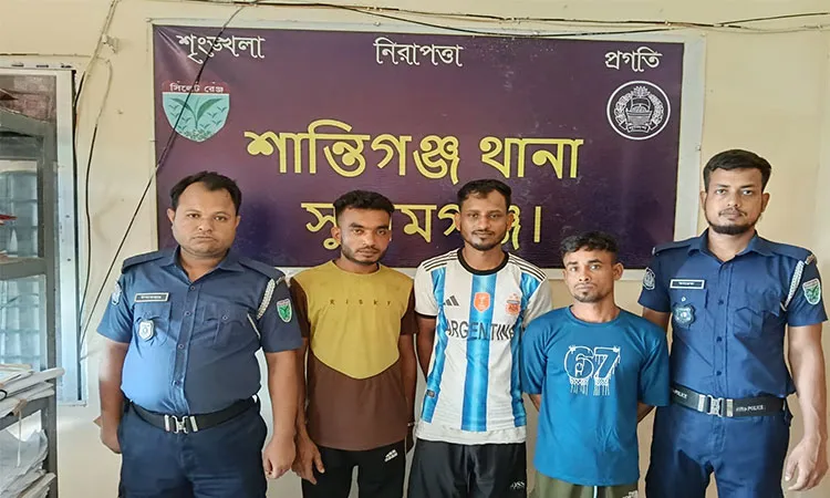 The arrestees have been identified as Hafizur Rahman (33)and Sadiq Ahmed Nur(34).