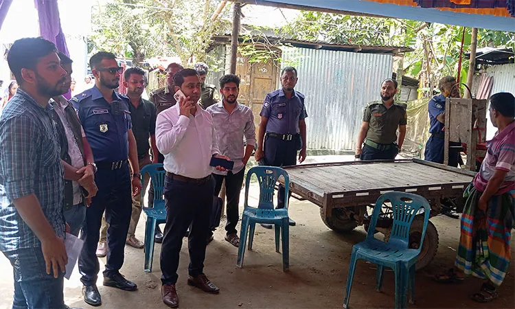 The drive was conducted by Md. Sajeb Mia, Executive Magistrate and Assistant Commissioner(Land), Monohardi, Narsingdi.