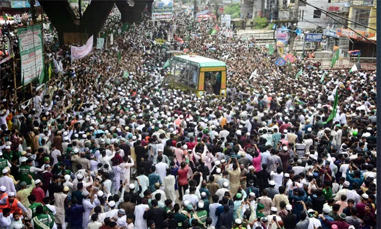 The 55th traditional Jashan procession in Chattogram, organised by the Anjumane Rahmania Ahmadiyya Sunni Trust.