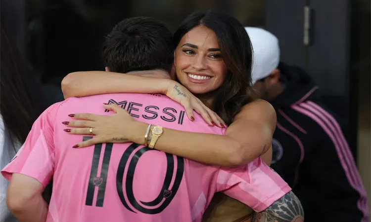 Antonela Roccuzzo and Lionel Messi