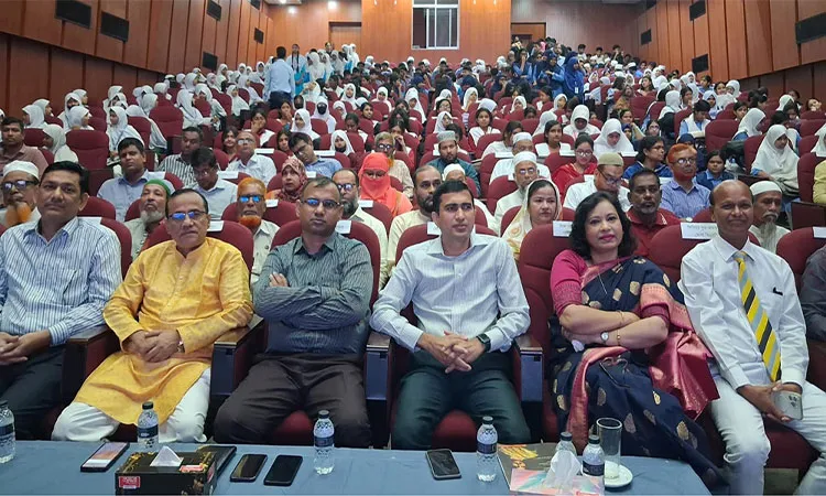 A National Cultural Competition centered on poet Kazi Nazrul Islam has been launched in Pabna.