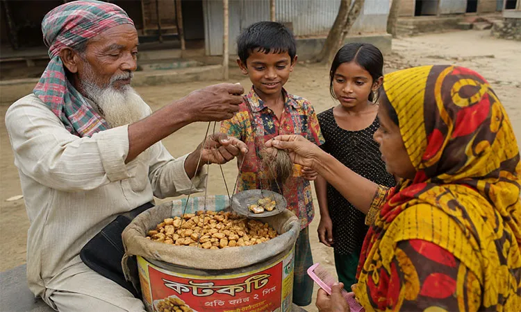 Children once exchanged collected hair and old scraps for a crunchy local snack called khatkati.