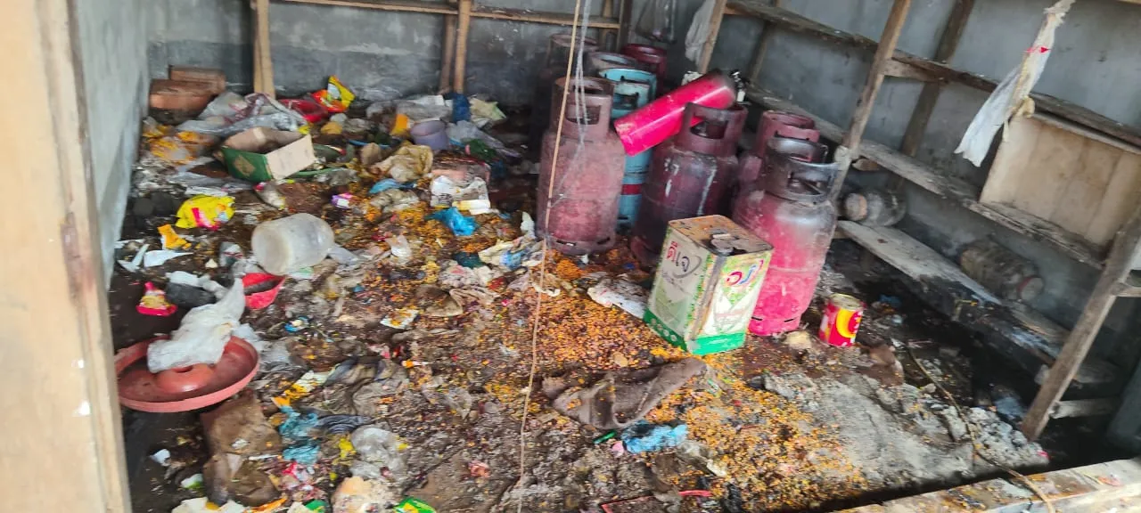 Two Shops Burnt to Ashes in Dumki, Power Department Faces Negligence Allegation