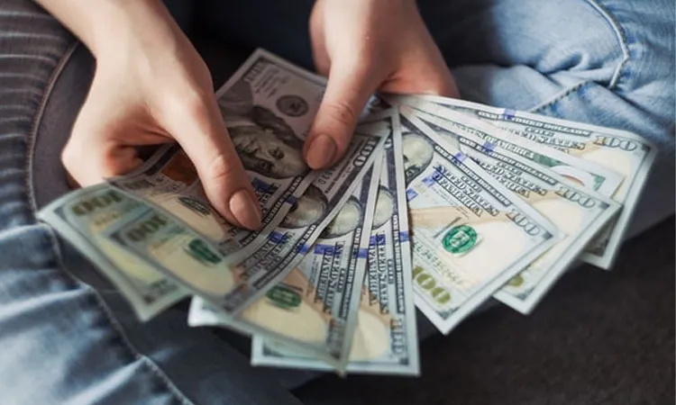 Bangladesh Bank Raises Foreign Currency Limit for Travel