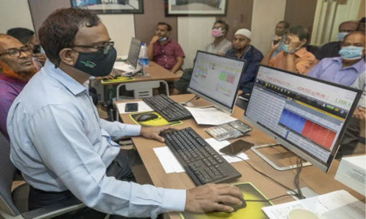 Dhaka Stocks Fall Over 100 Points on Energy Crisis Fears