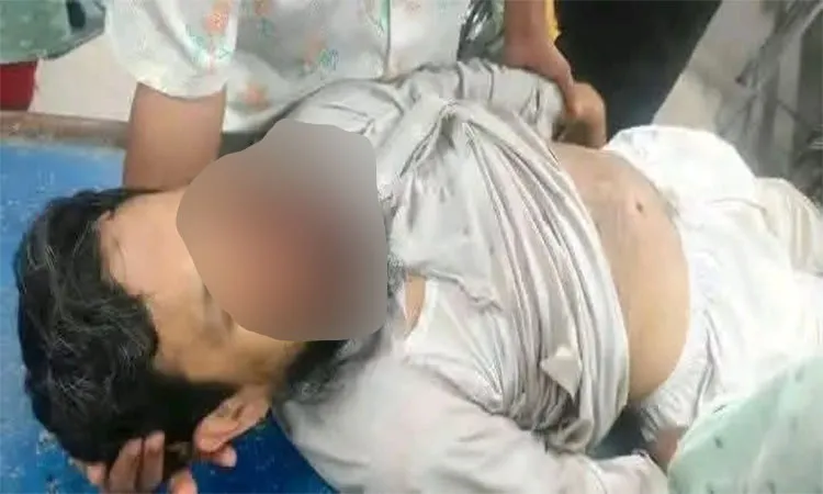 Maulana Kazi Ashrafuzzaman Faruki Liton(48) was tragically killed in a motorcycle-bus collision in Kashiani upazila, Gopalganj..