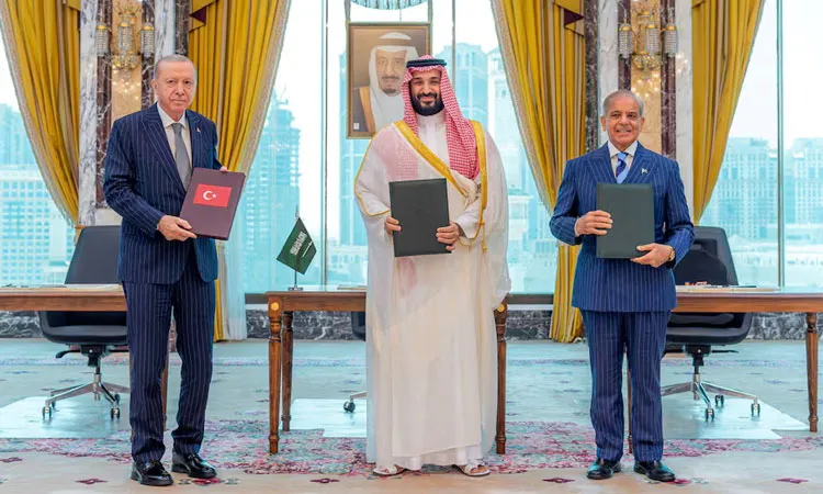 Turkish President Tayyip Erdogan, Saudi Crown Prince Mohammed bin Salman and Pakistan's Prime Minister Shehbaz Sharif