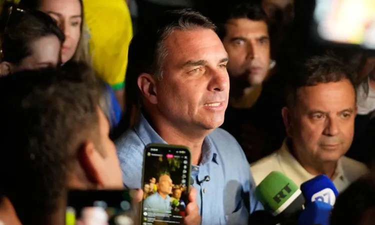 Flavio Bolsonaro of the conservative Liberal Party led with 47.08% of the vote.